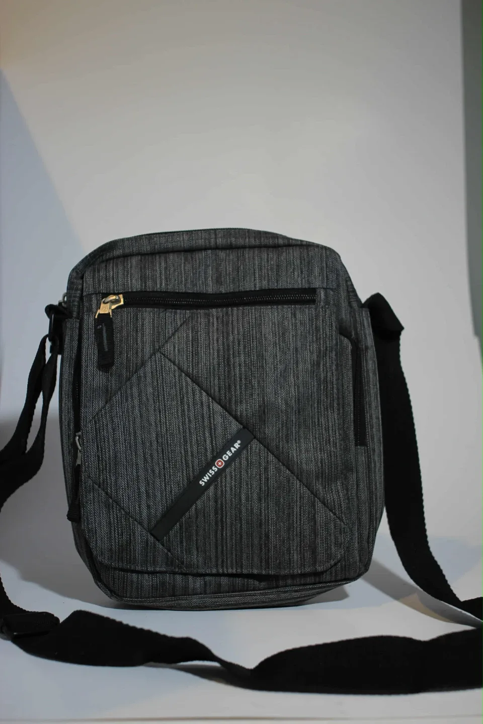 New SwissGear Travel Bag Collection - RFID & Tablet Slings