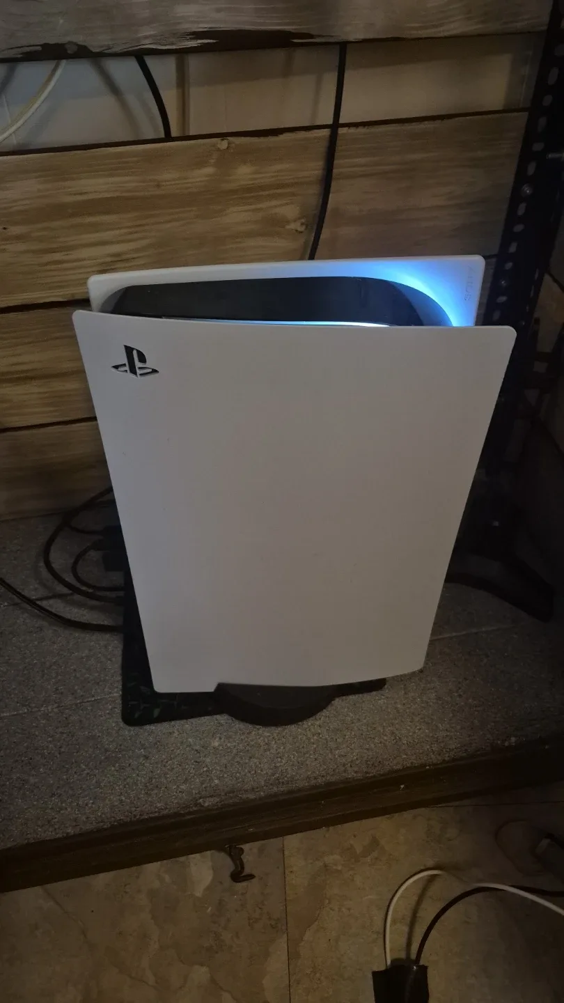 PlayStation 5 Console, Controller, Headset image indicator(2)