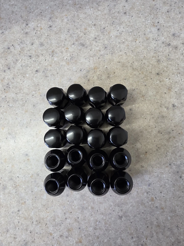 Set of 20 Black 12x1.5 Lug Nuts