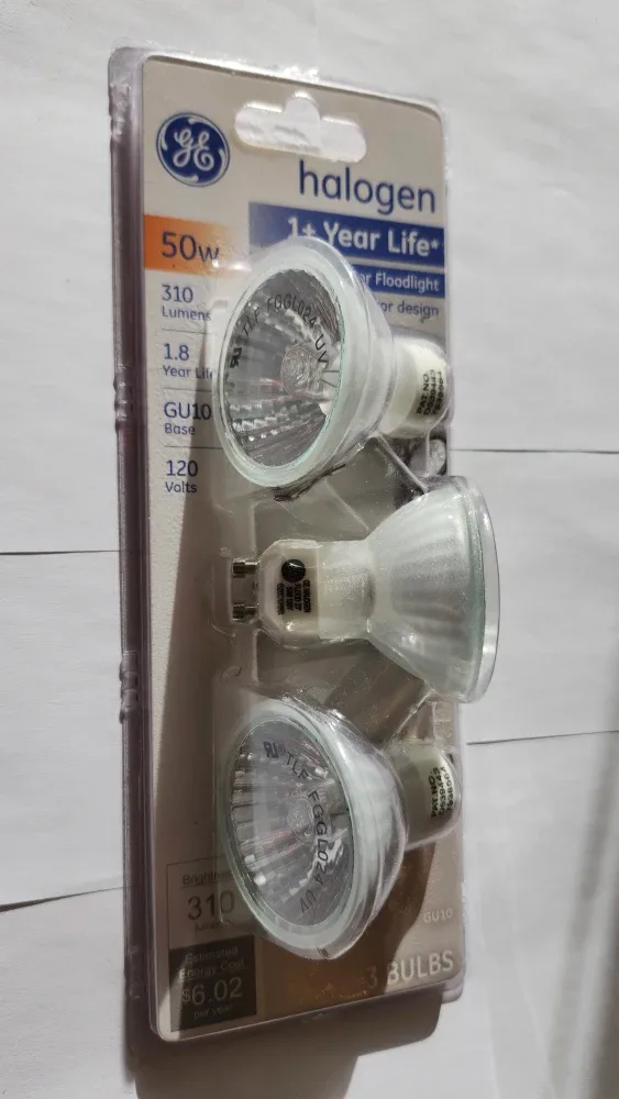 New GE Halogen 50W Light Bulbs - 3 Pack image indicator(2)