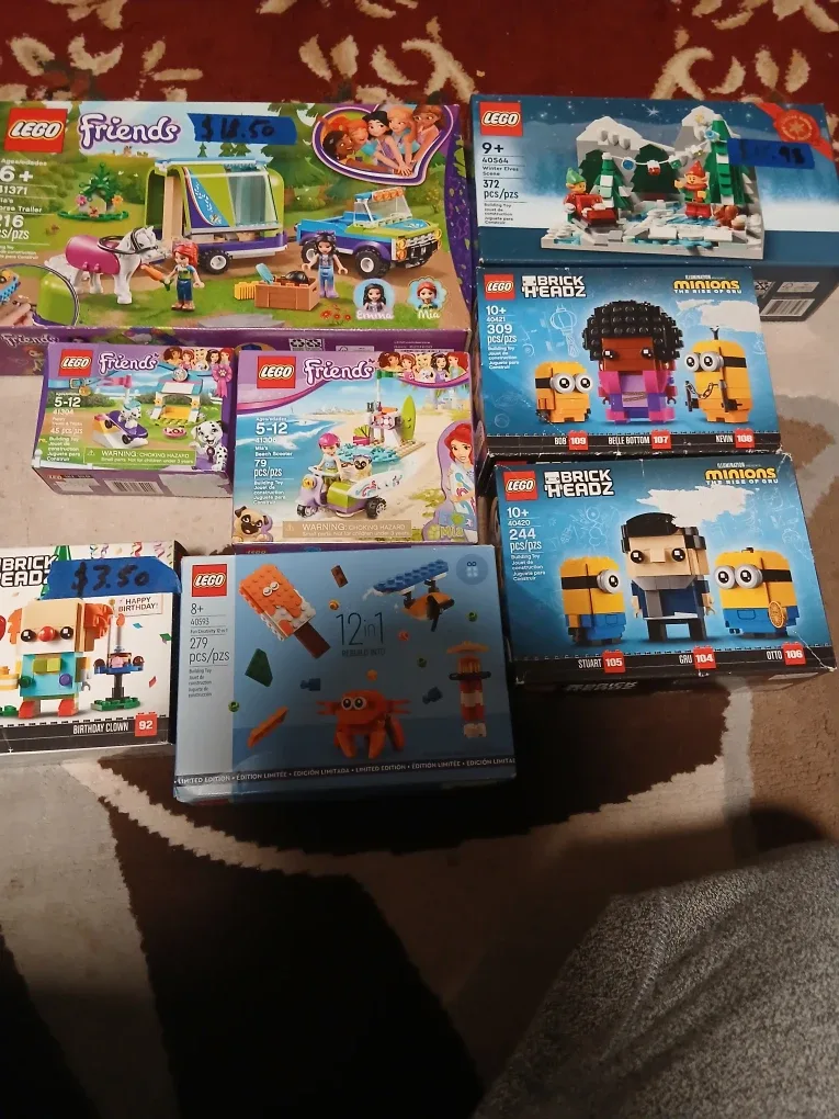 Lego (65 FOR ALL, NEGOTIABLE)