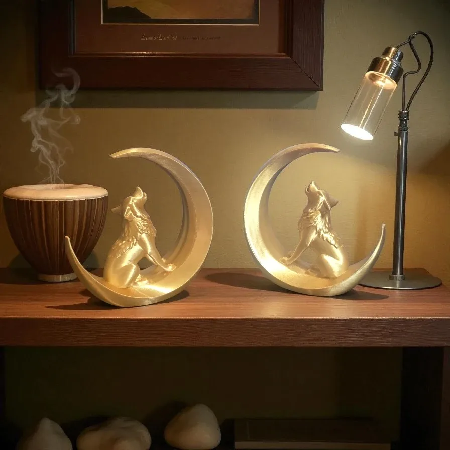 Wolf Moon Statue - Home Decor image indicator(2)