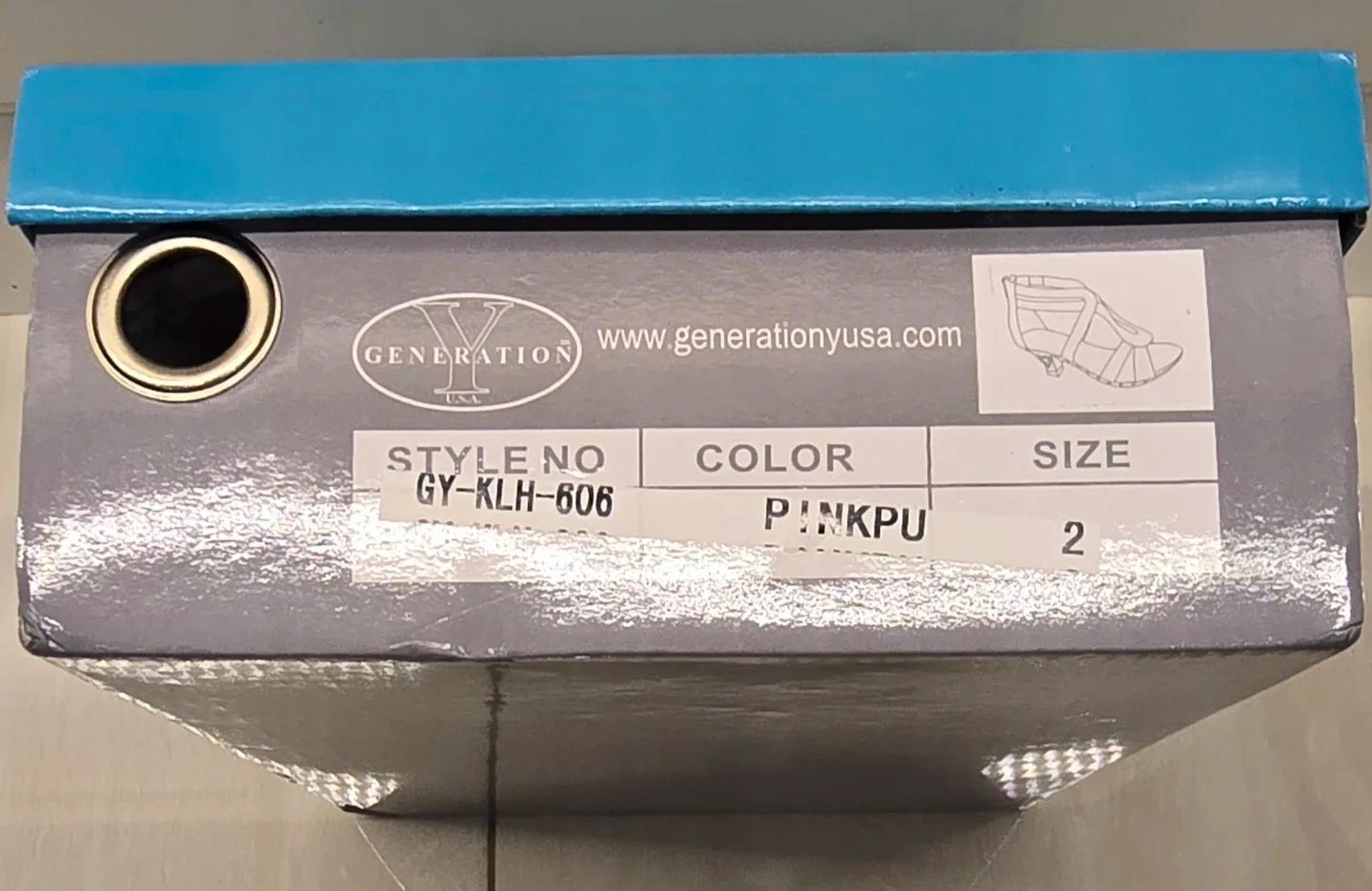 NEW! Beautiful Girl's Pink Glittery Heels! Size 2 image indicator(9)