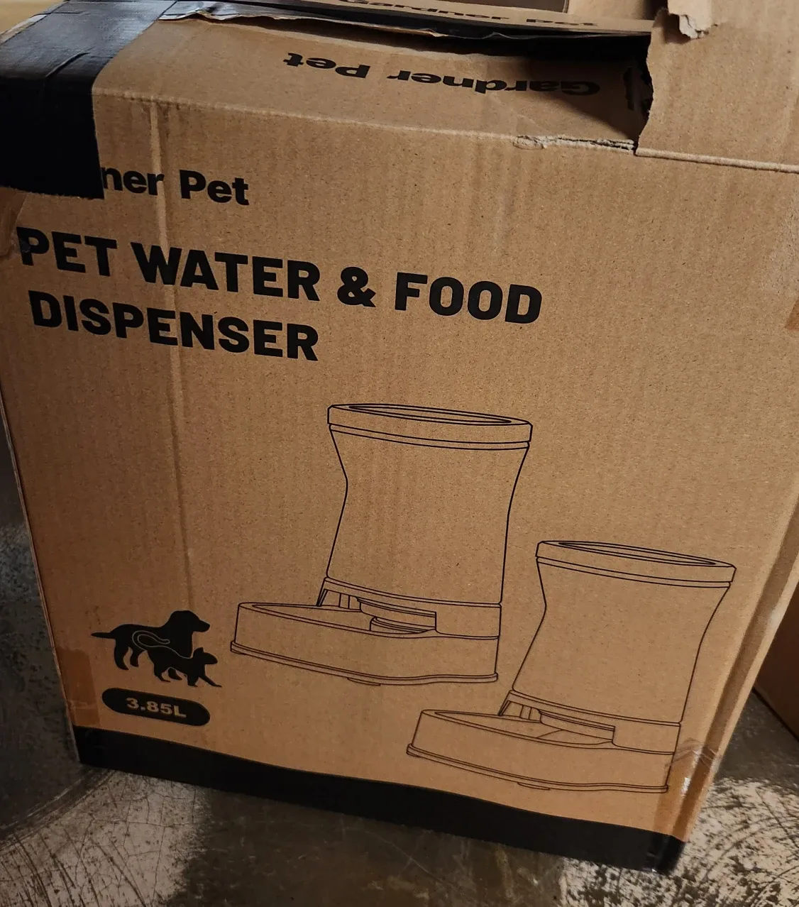 Gardner Pet Water & Food Dispenser - 3.85L image indicator(2)