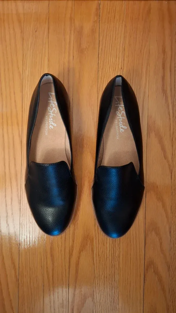 🆕️ LifeStride Black Flats thumbnail