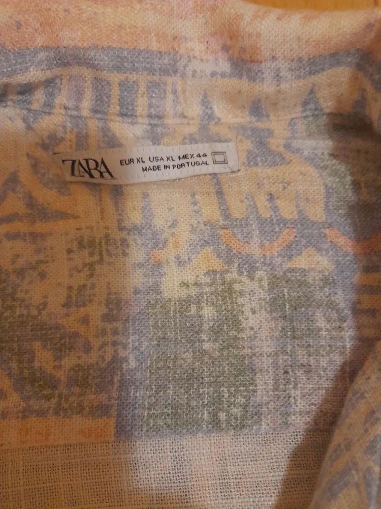 Zara L/XL Button-Up Shirts image indicator(4)