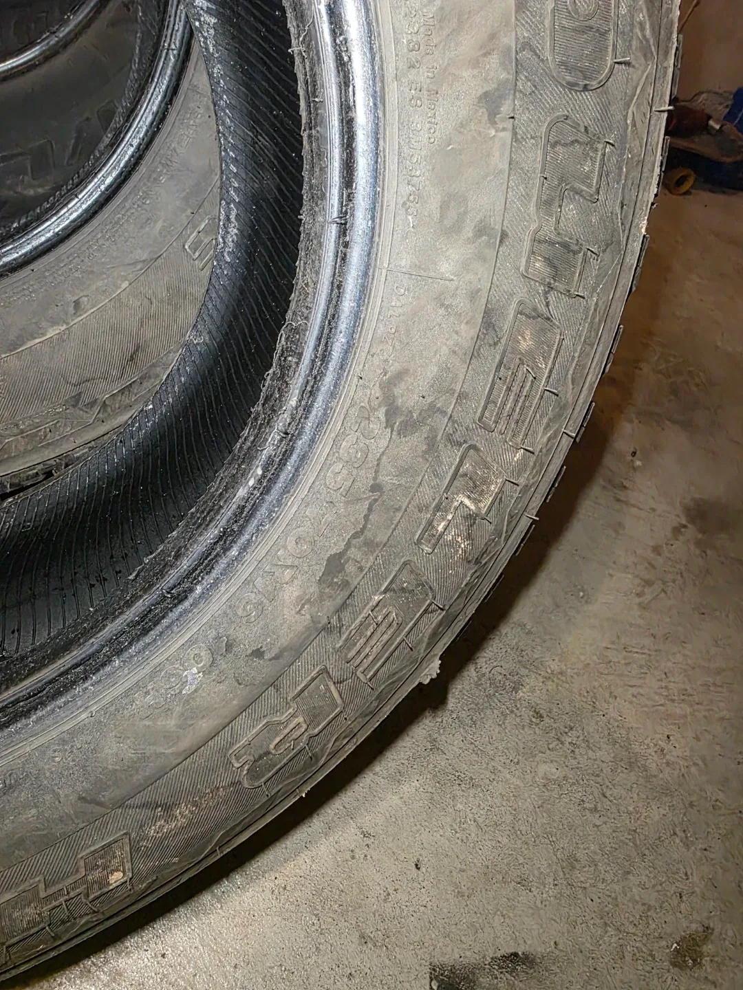 235/70/R16 Bridgestone Dueler A/T all season  Tires - Set of 4 image indicator(3)