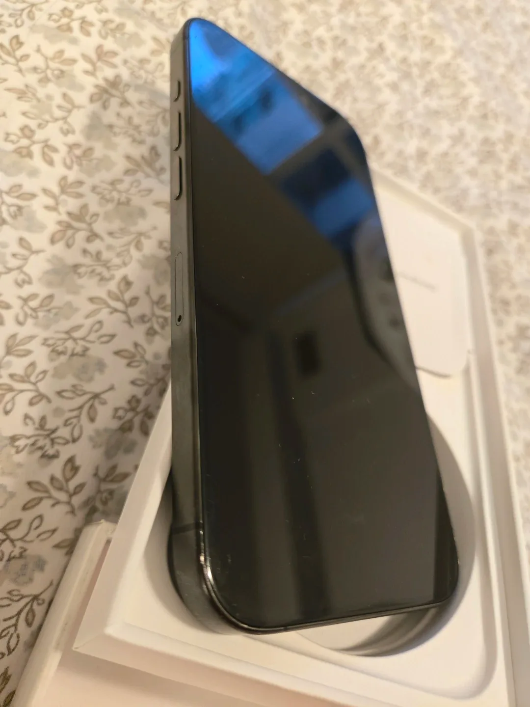 iPhone 15 Pro - Excellent Condition 128gb image indicator(4)