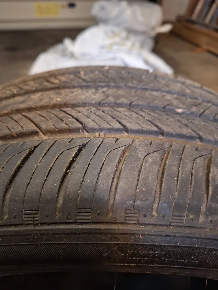 Hankook Kinergy GT Tire image indicator(3)