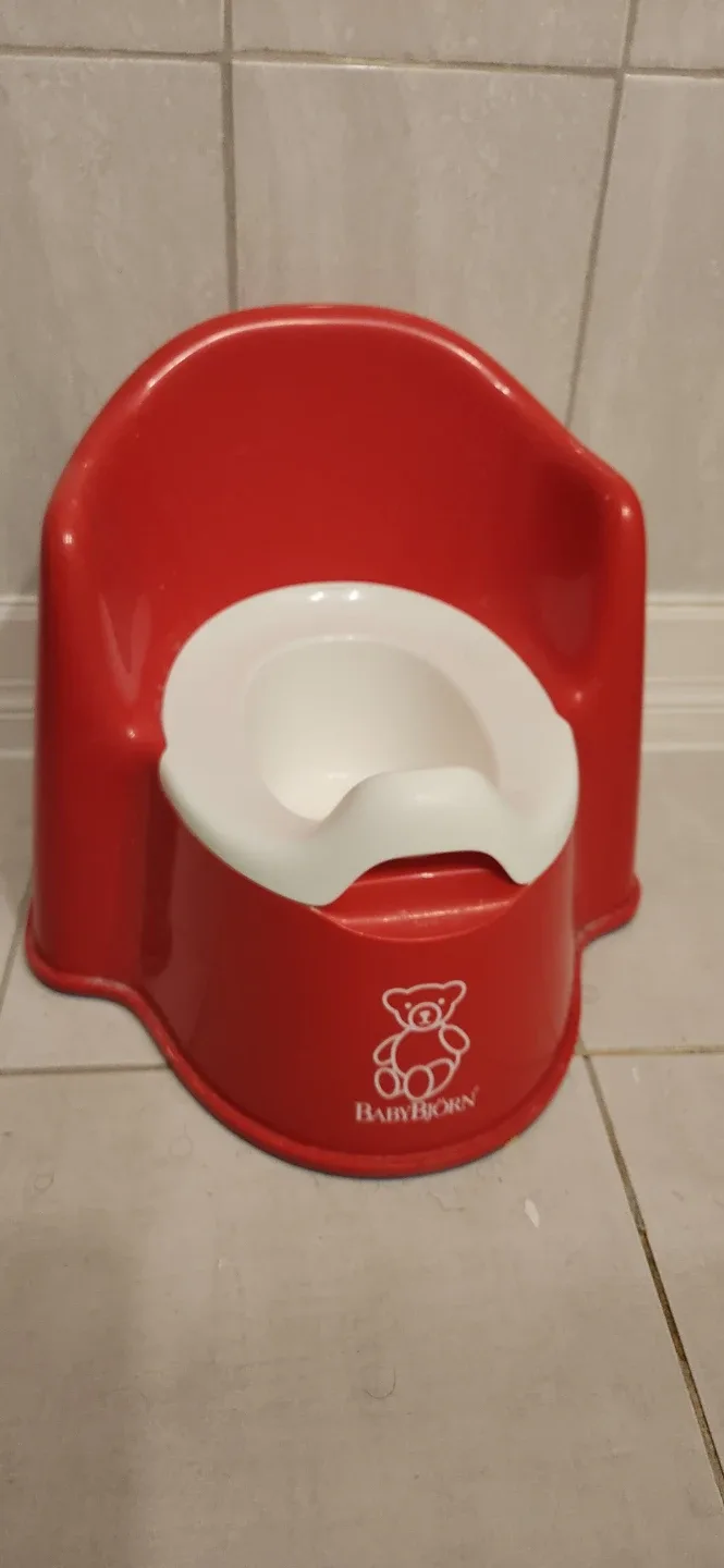 BabyBjorn Potty Chair - Red & White