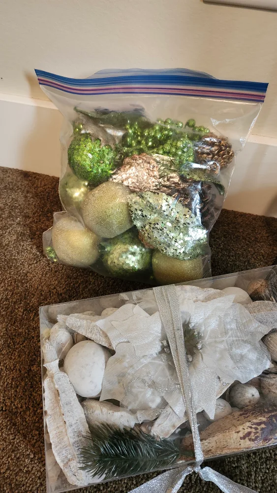 PARTYLITE Decorative Wire Candle Holders - Set of 3 image indicator(6)