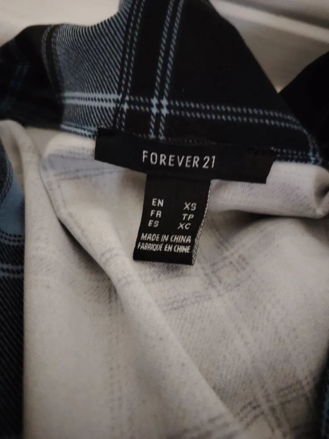 Assorted Flannel Shirts - Forever 21, Flagship, H&M - XS/XXL image indicator(4)