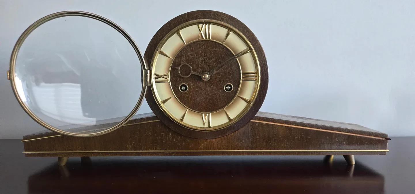 Vintage 1950's Forestville Mantle Clock. Works Perfect. image indicator(4)