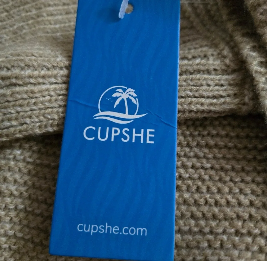 Ribbed Knit Sweater with V-Neck - NWT (size XL) image indicator(5)