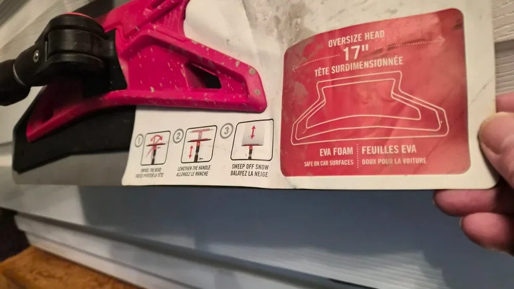 Garant Telescopic Snow Brush - Extends to 63" image indicator(4)