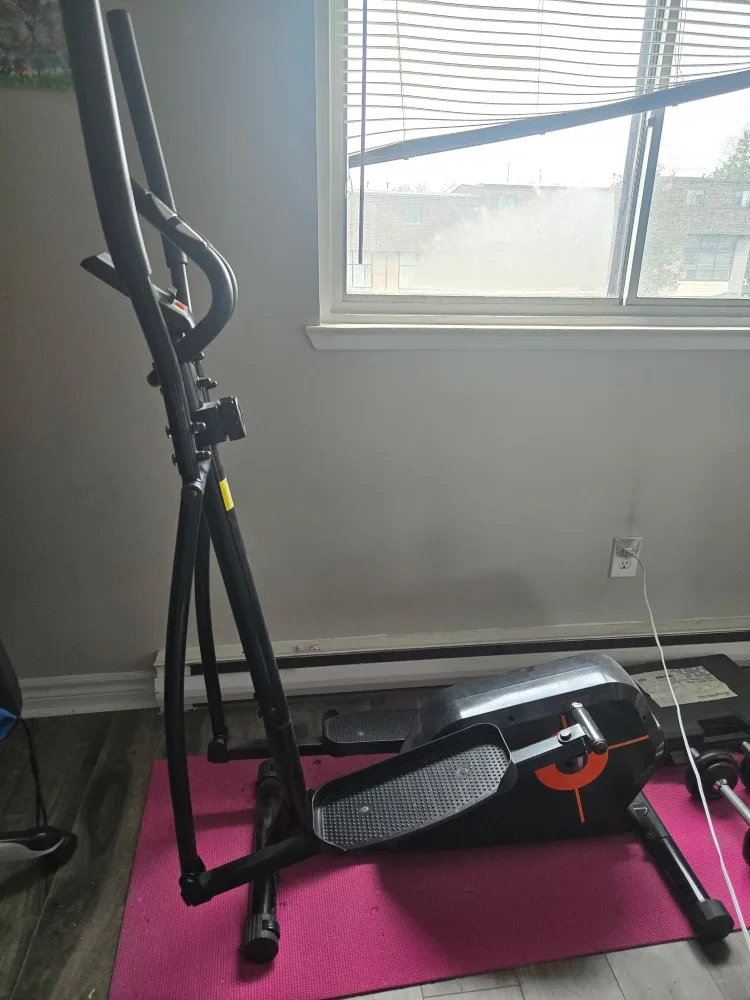 GYMAX Elliptical Exercise Machine image indicator(3)