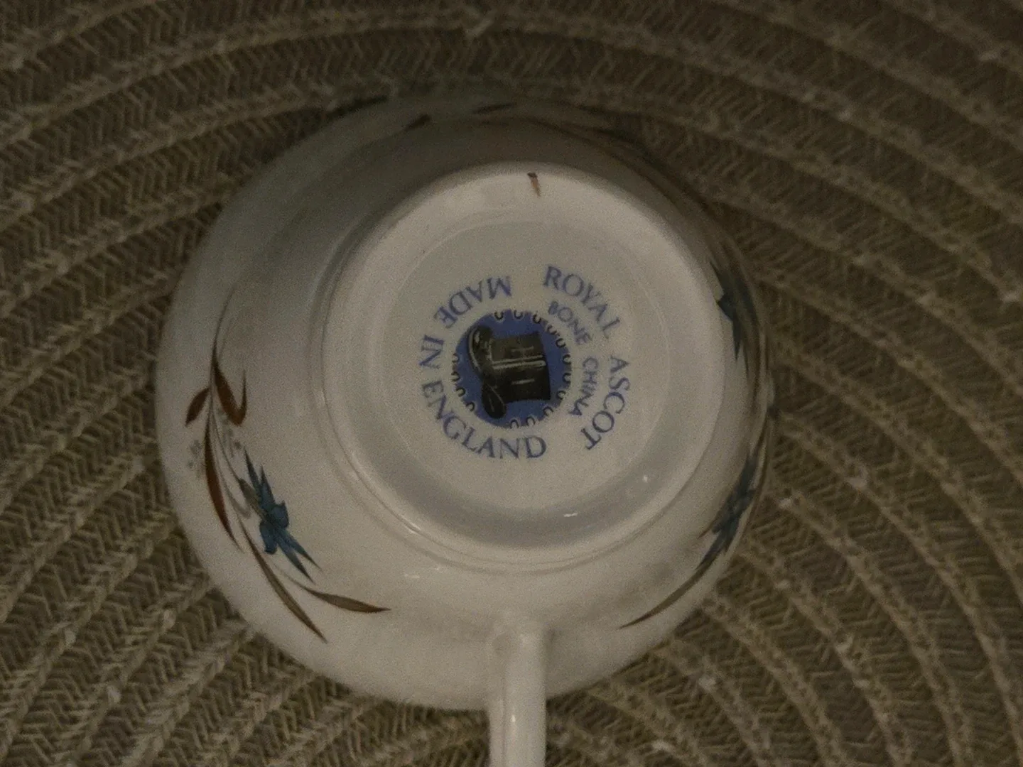 Royal Ascot Bone China Teacup and Saucer image indicator(5)