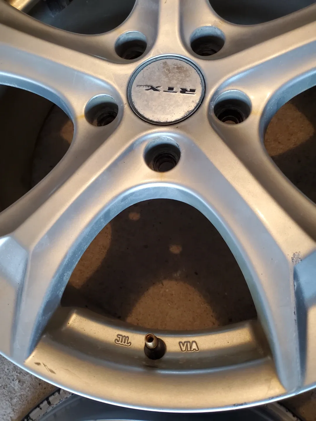 17" RTX Silver Alloy Rims - Set of 4 image indicator(2)