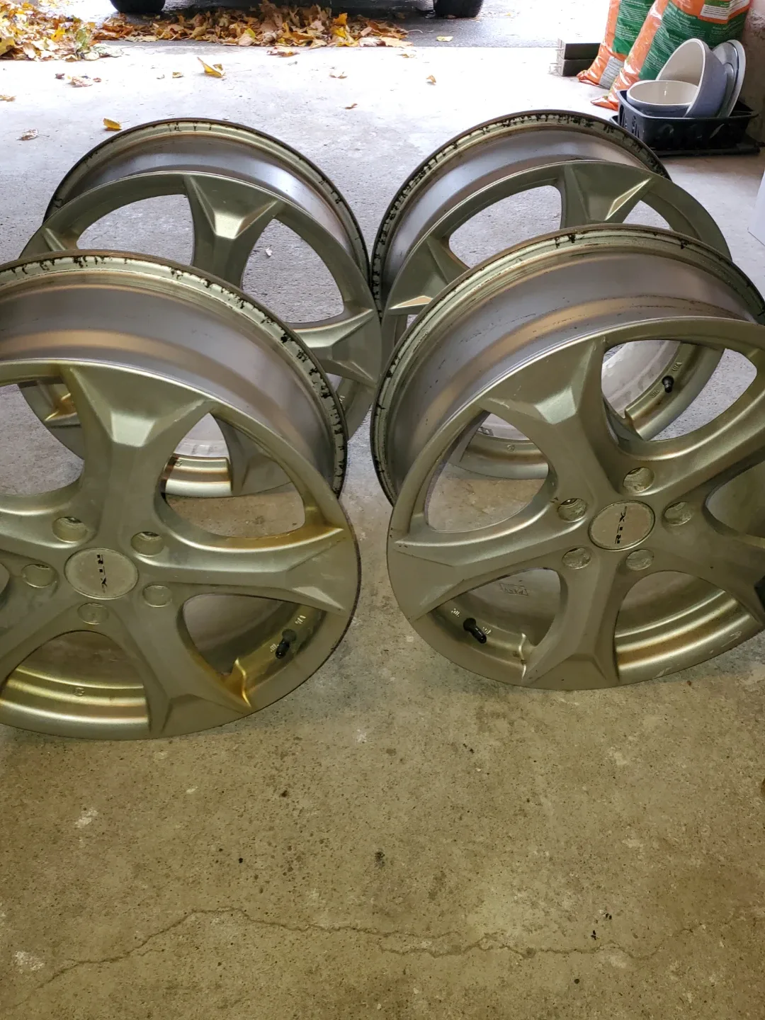 17" RTX Silver Alloy Rims - Set of 4 image indicator(6)