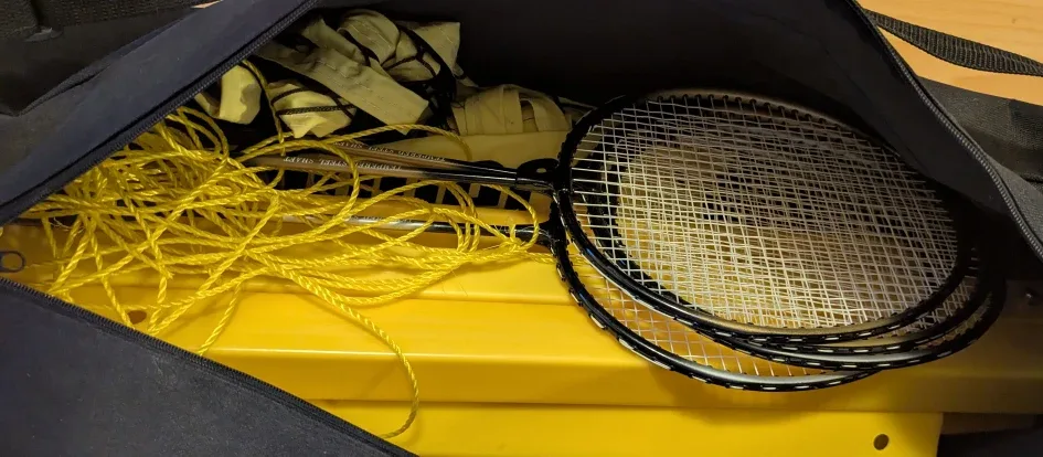 Cooper Outdoor Volleyball And Badminton Set image indicator(6)