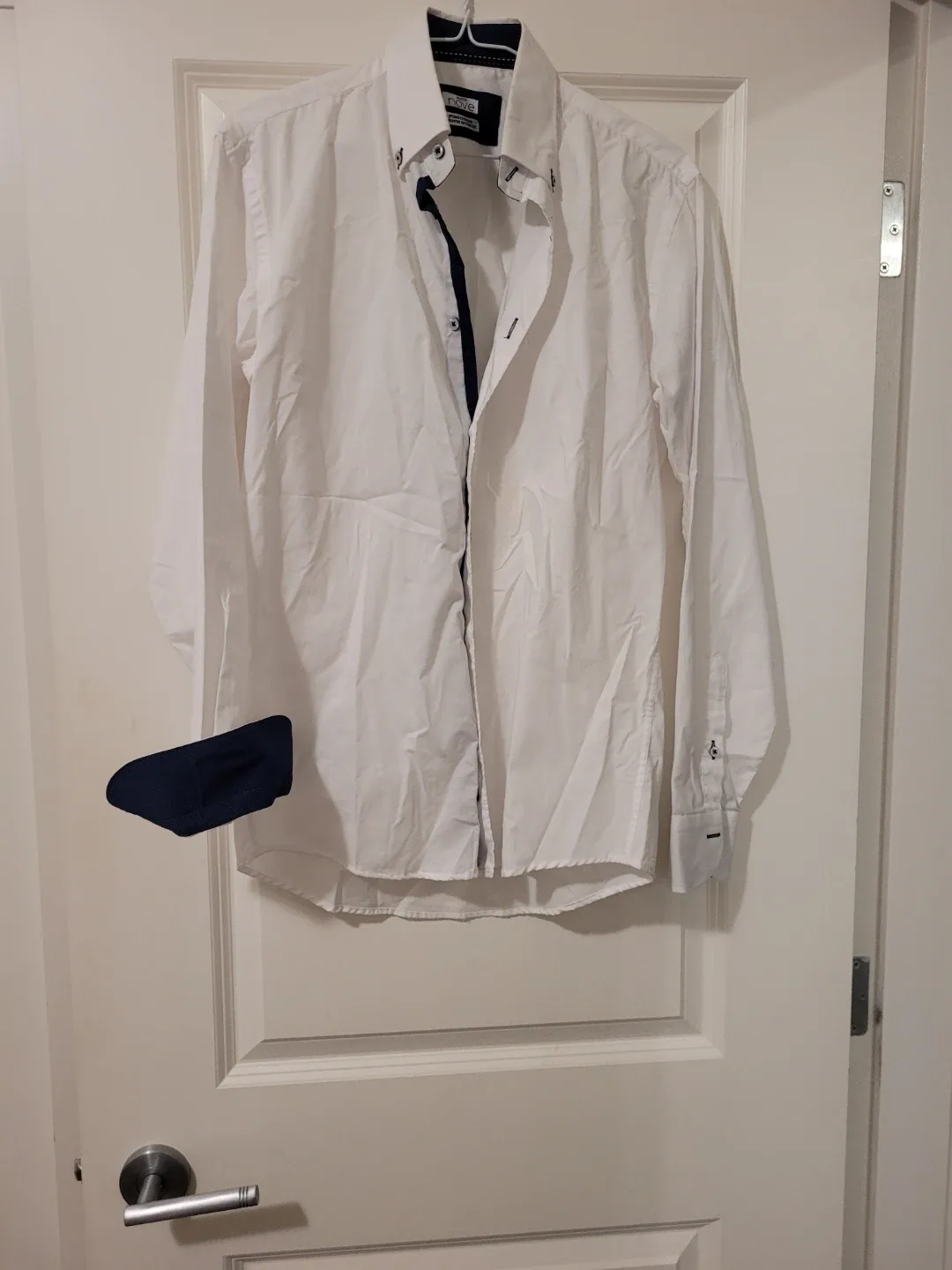 Men's Dress Shirts - Sizes S, M, L image indicator(5)