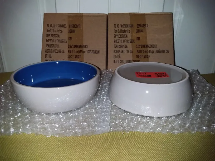 🎅 🆕 5.125" Stoneware Cat Dish - Retails $9.97+Tx 😺 image indicator(2)