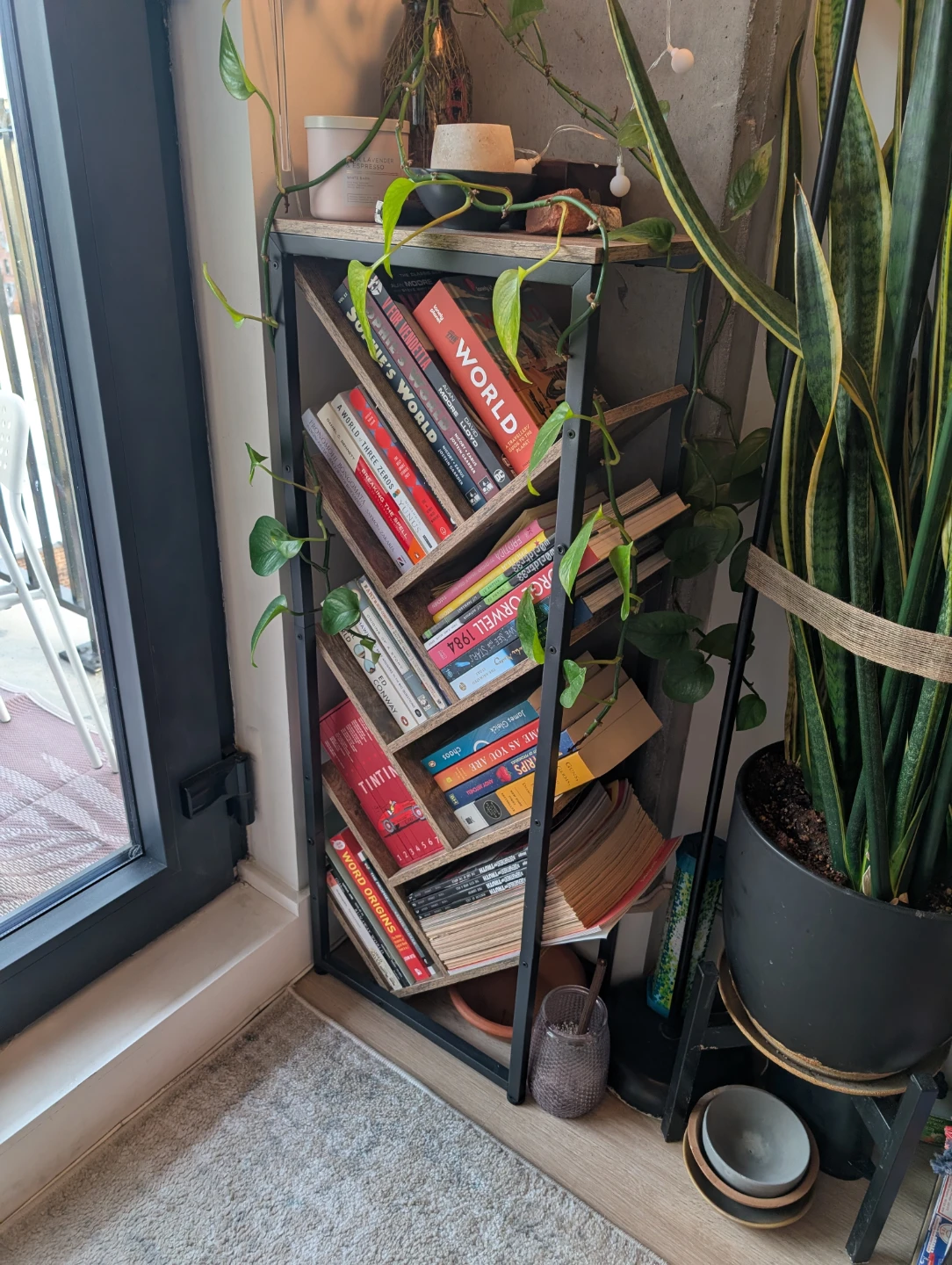 Bookshelf with Chevron Design - 9 tier 🥕 - photo 4
