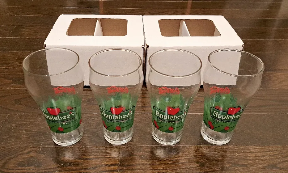 🍎 Applebee’s x Coca Cola 🔴 Glasses x4 🥛 bRAnd nEW image indicator(3)
