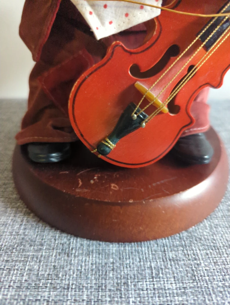 Vintage "Send in the Clowns" Musical Clown Figurine - photo 2