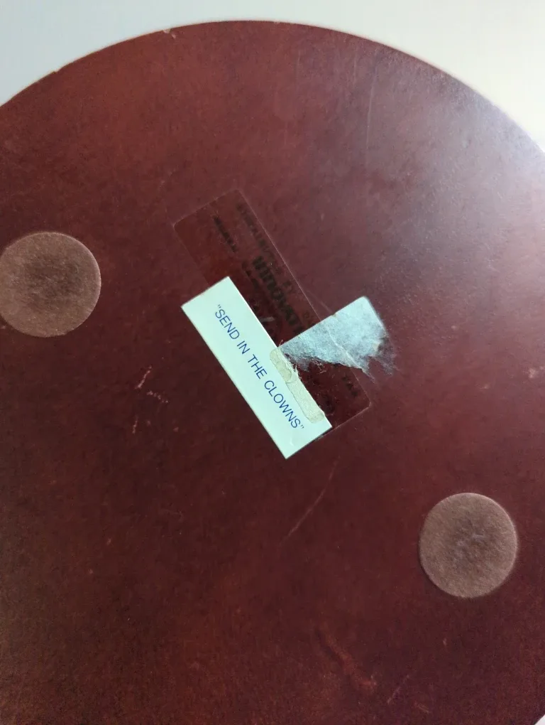 Vintage "Send in the Clowns" Musical Clown Figurine image indicator(4)