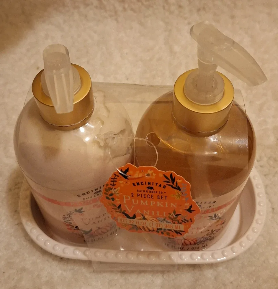 Encinitas Pumpkin Vanilla 2-Piece Set image indicator(3)