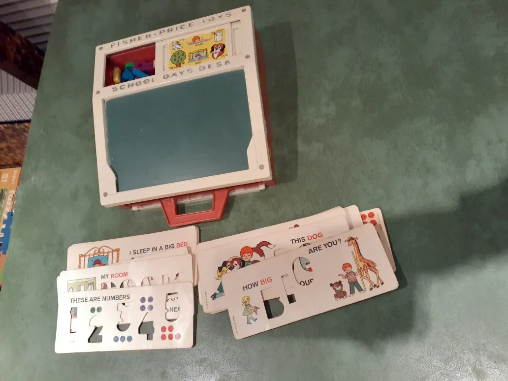 Fisher-Price School Days Desk!