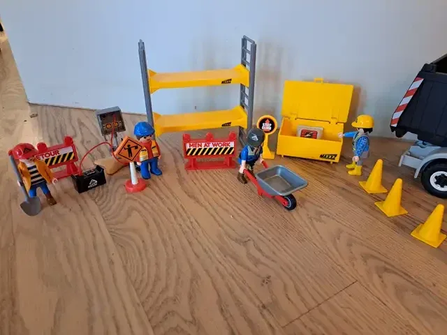 Playmobil Toy Sets Bundle image indicator(3)