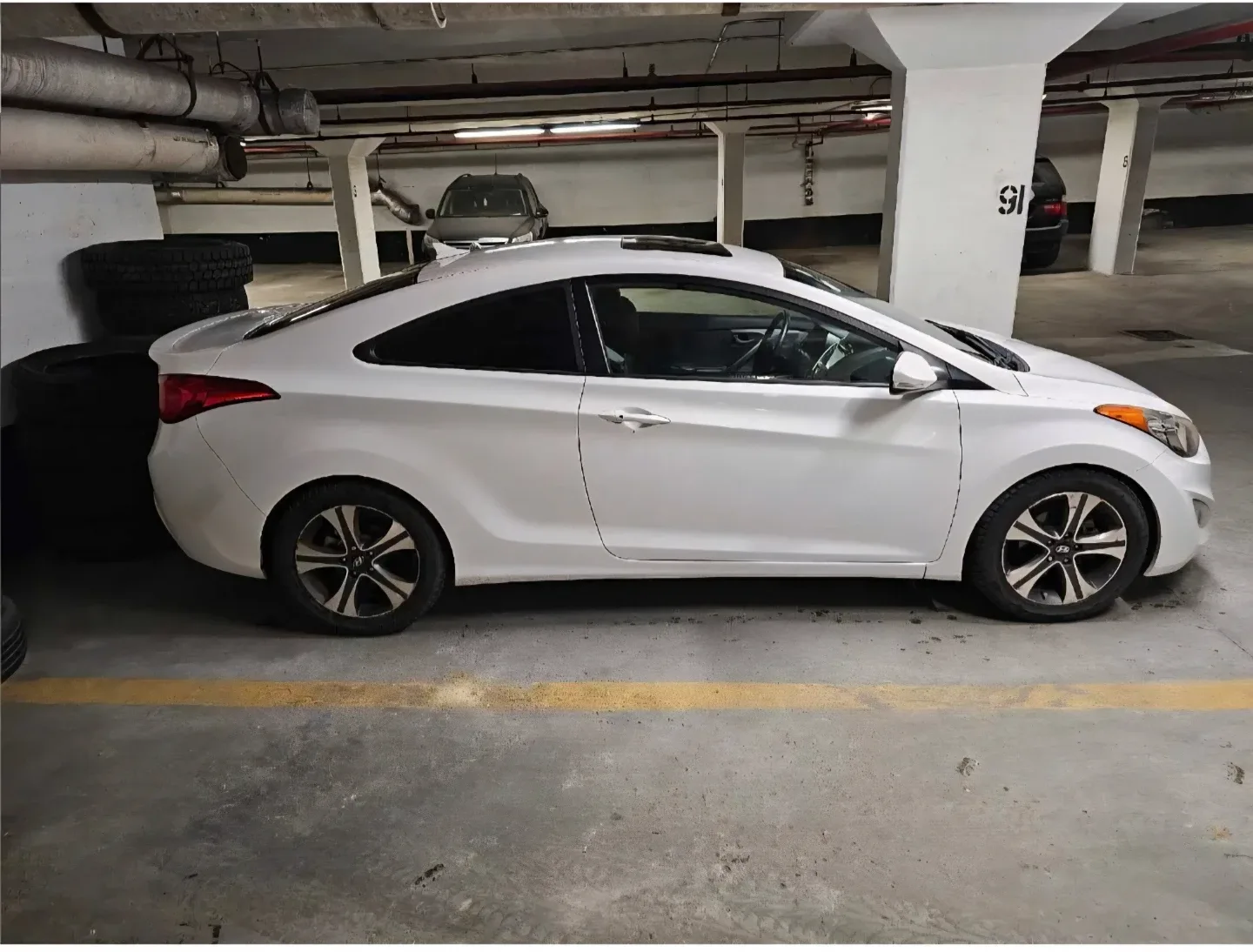 2013 Hyundai Elantra Coupe - White image indicator(4)