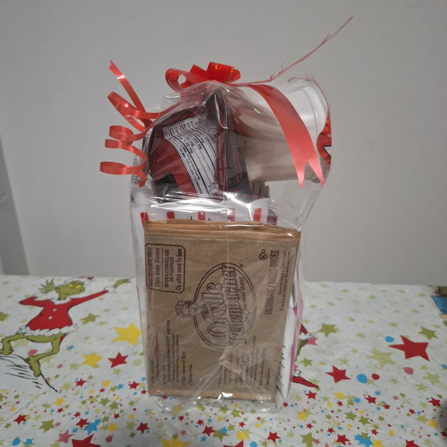 Candy & Snacks Gift Basket image indicator(4)