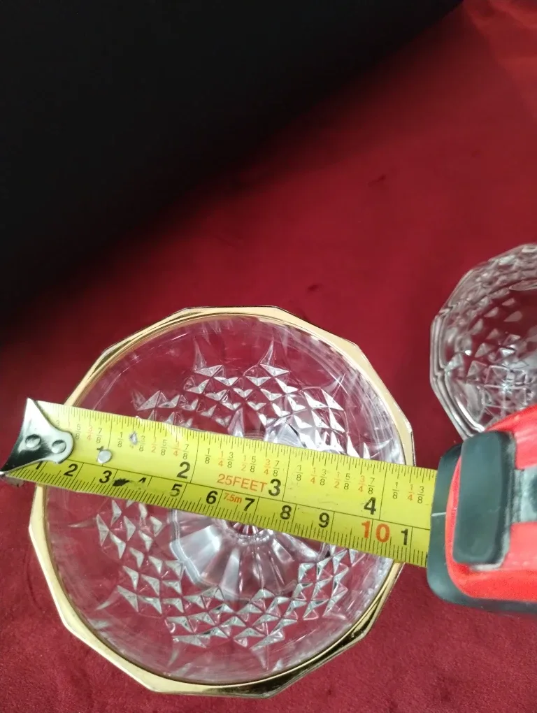 Bonbonniere en Cristal taille cercle de dore. image indicator(4)