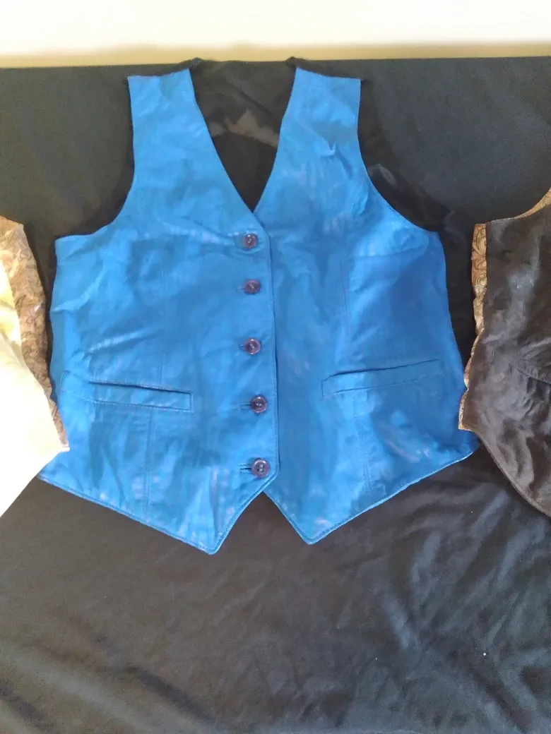 Vests image indicator(3)