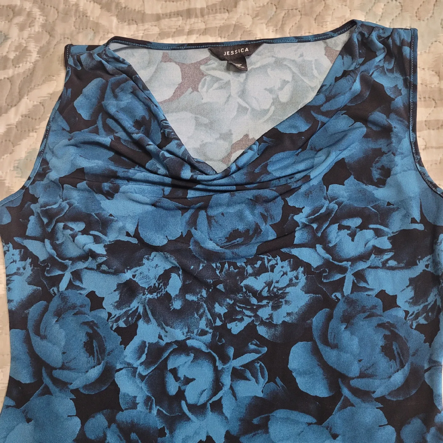 Ladies Size Medium Petite Top Blouse image indicator(2)