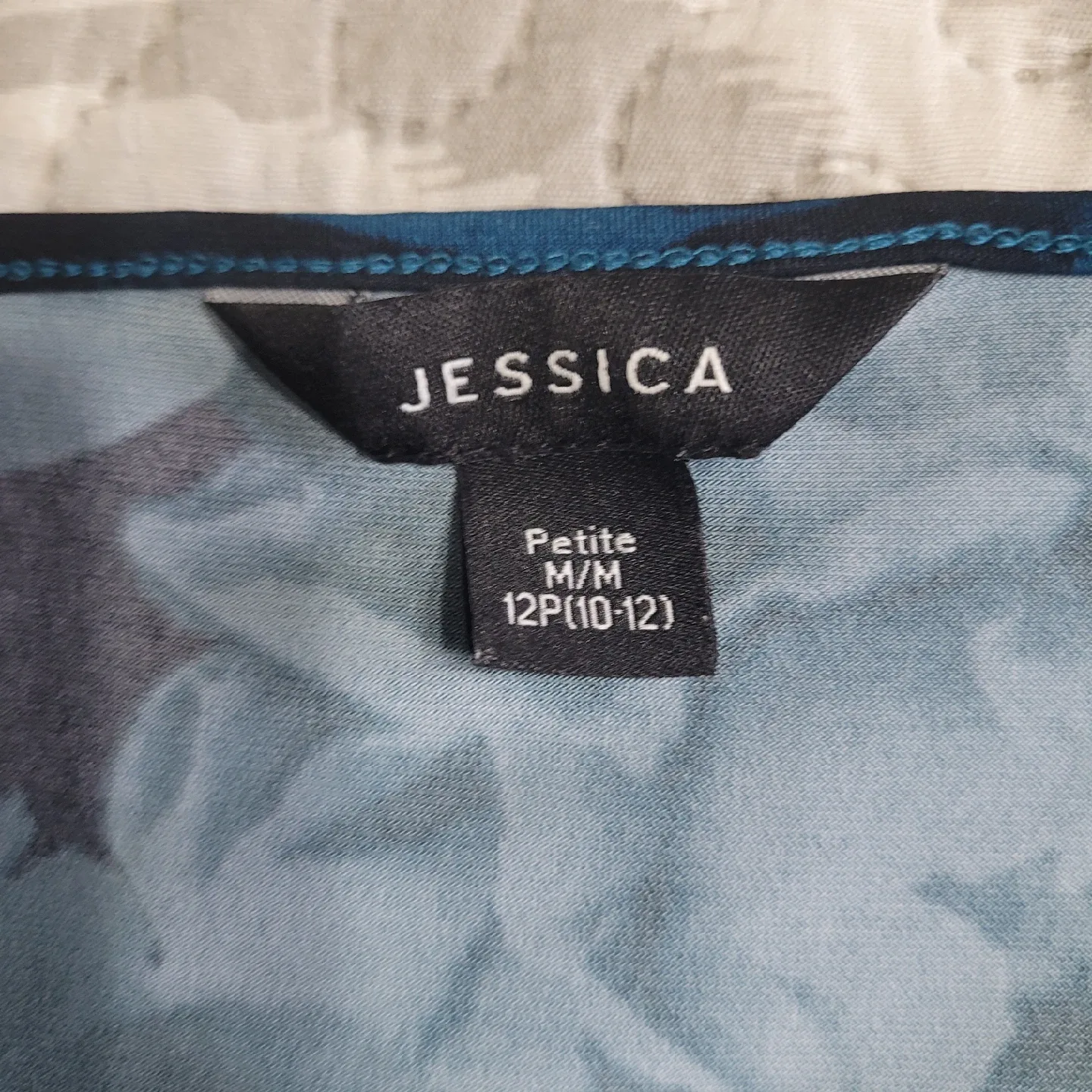 Ladies Size Medium Petite Top Blouse image indicator(3)