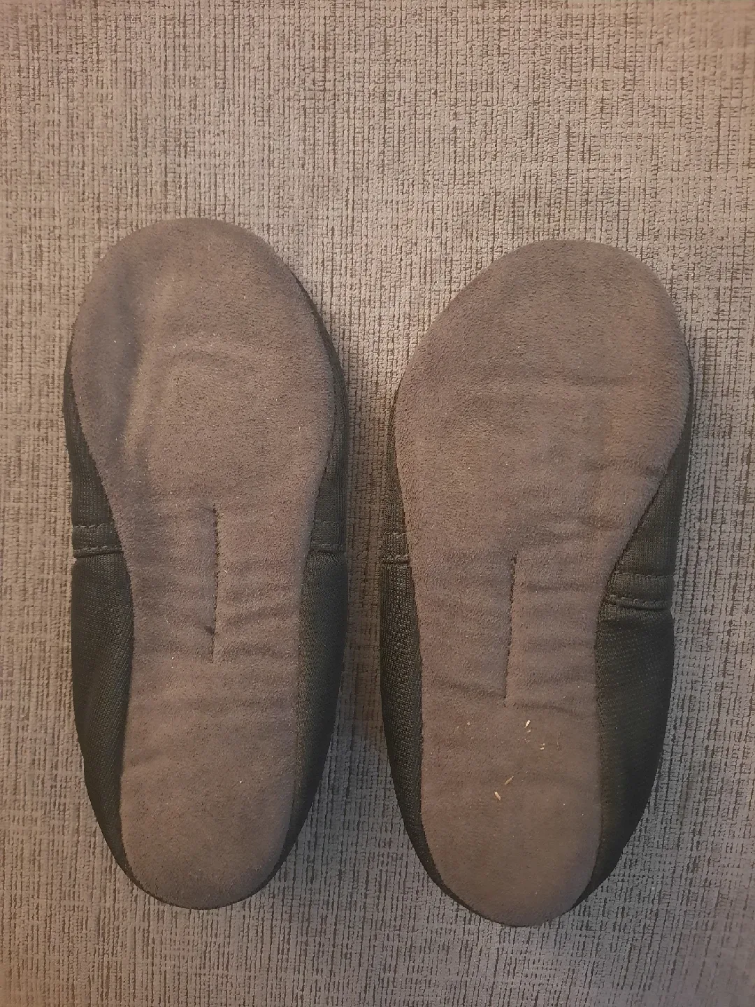 Pomyos Gymnastics Shoes pick up only in st.albert image indicator(2)