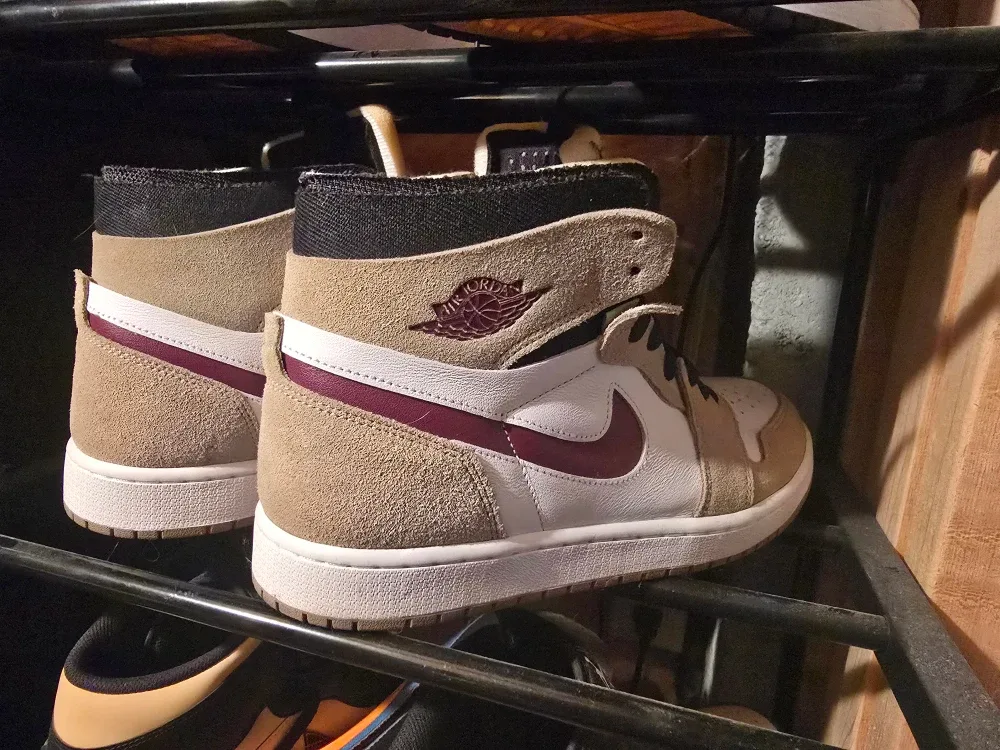 Assorted Air Jordan Sneakers image indicator(3)