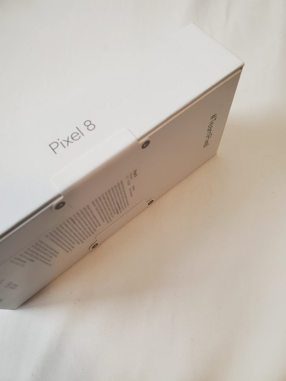 BNIB Google Pixel 8 - Obsidian Black 128GB - photo 3