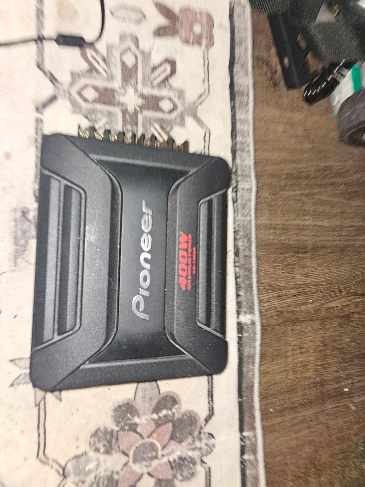 Pioneer 400W Max Amplifier thumbnail