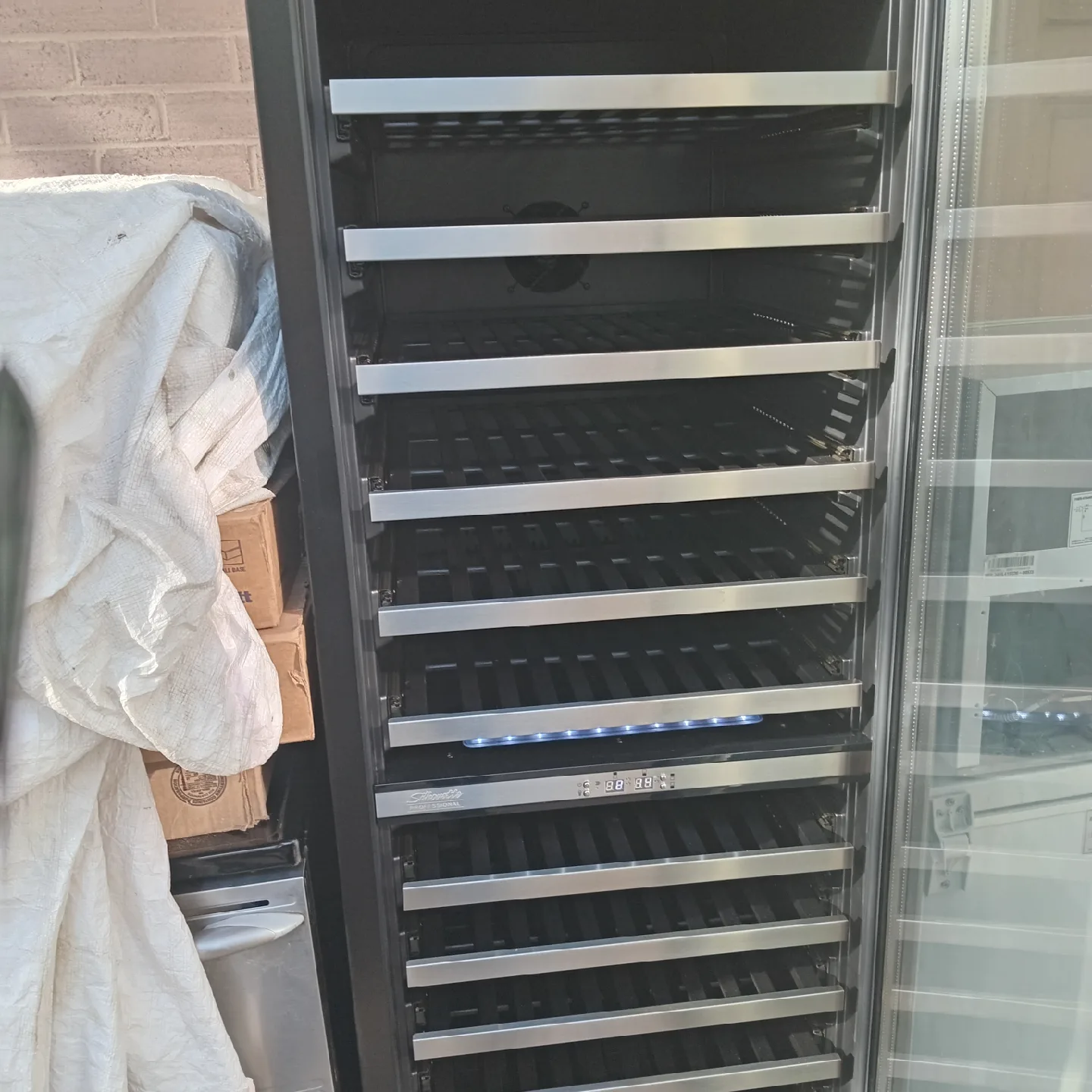 BODEGA 145 Bottle Wine Cooler image indicator(2)