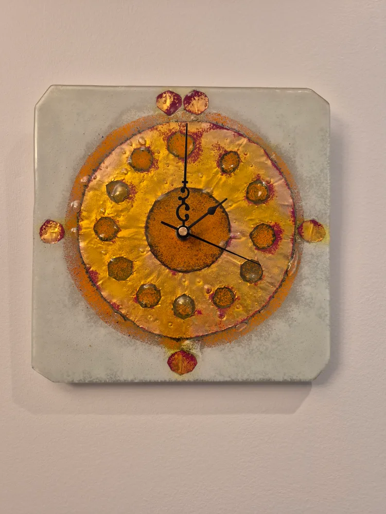 Art-Glass Clock 🕥 : Artisan-Made (As-New) image indicator(6)