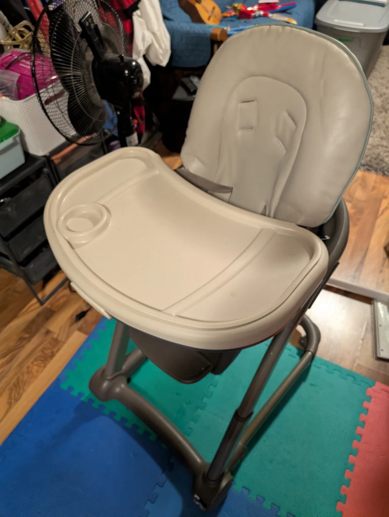 High Chair - photo 3