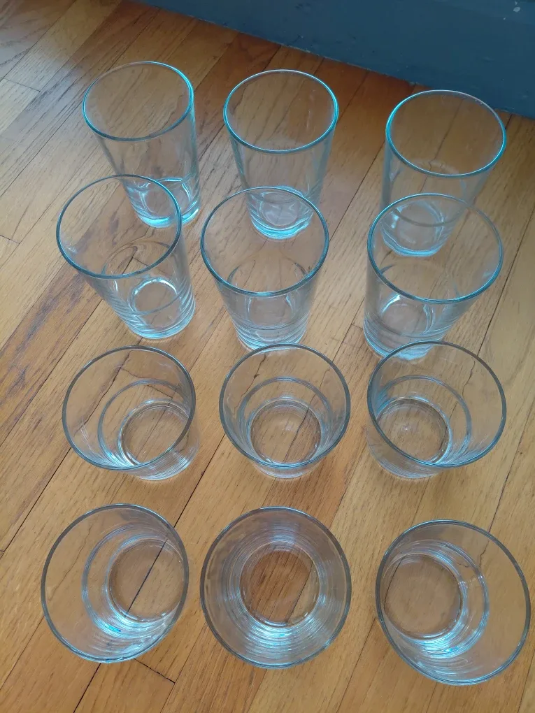 Brand new Set of 12 Drinking Glasses