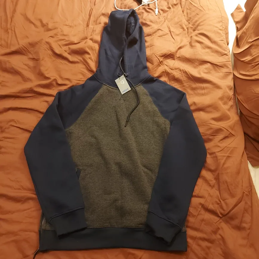Men's Hoodies M size NEW image indicator(5)