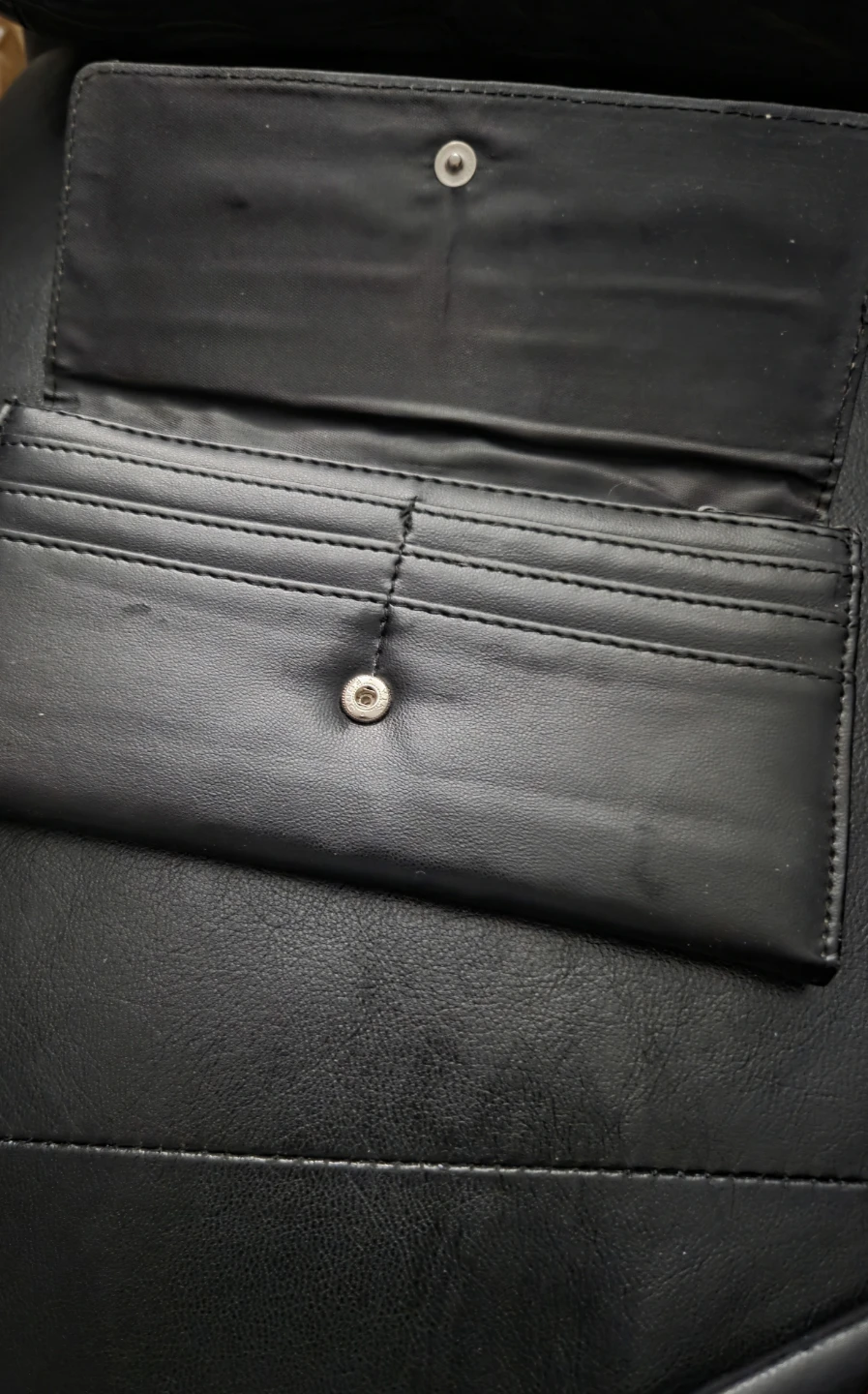 🤎#FREE Guess Black Wallet - photo 2