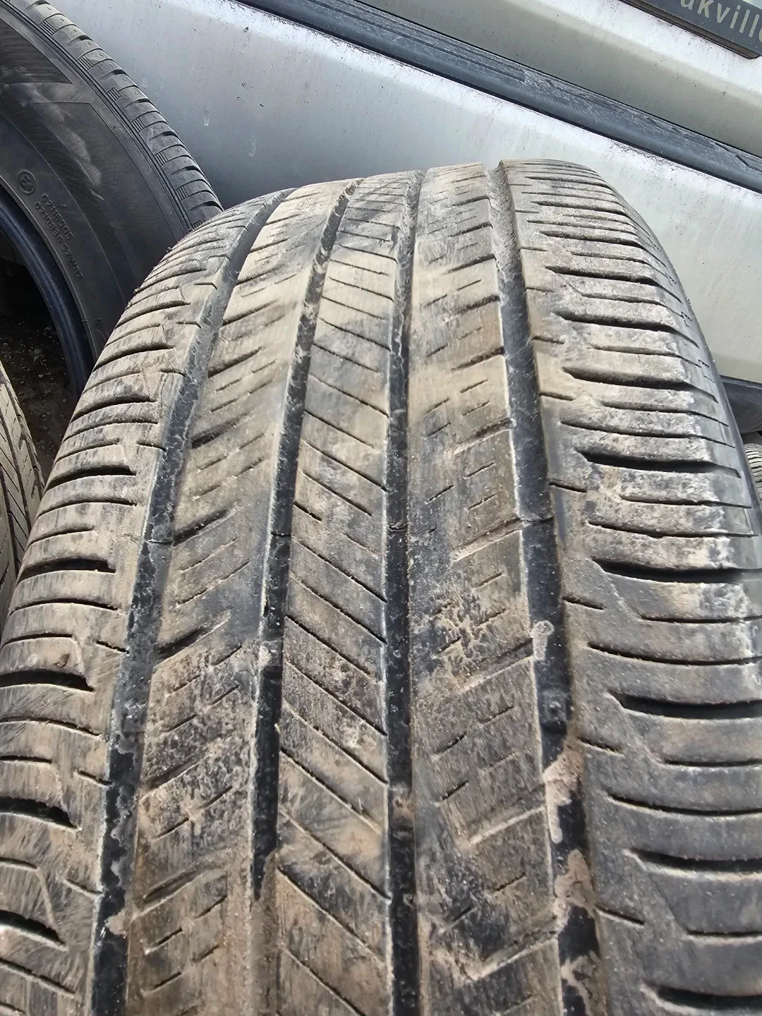 4x Hankook Kinergy GT 205/60R16 92H Tires image indicator(8)